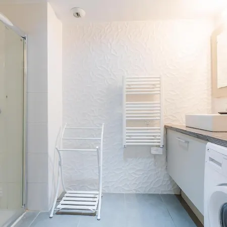 Le Beau Sejour Apartment