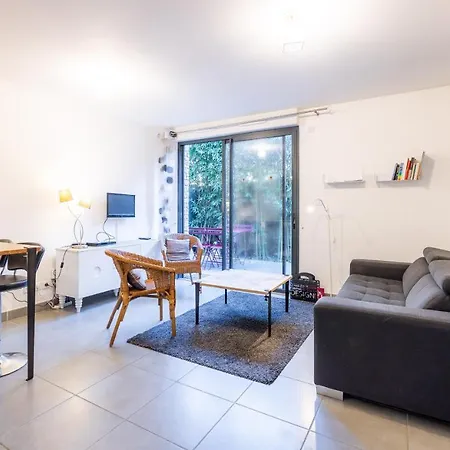 Le Beau Sejour Apartment *